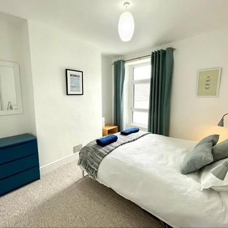 *Family Home In Mumbles. Close To The Beach* المظهر الخارجي الصورة