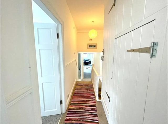 *Family Home In Mumbles. Close To The Beach* المظهر الخارجي الصورة